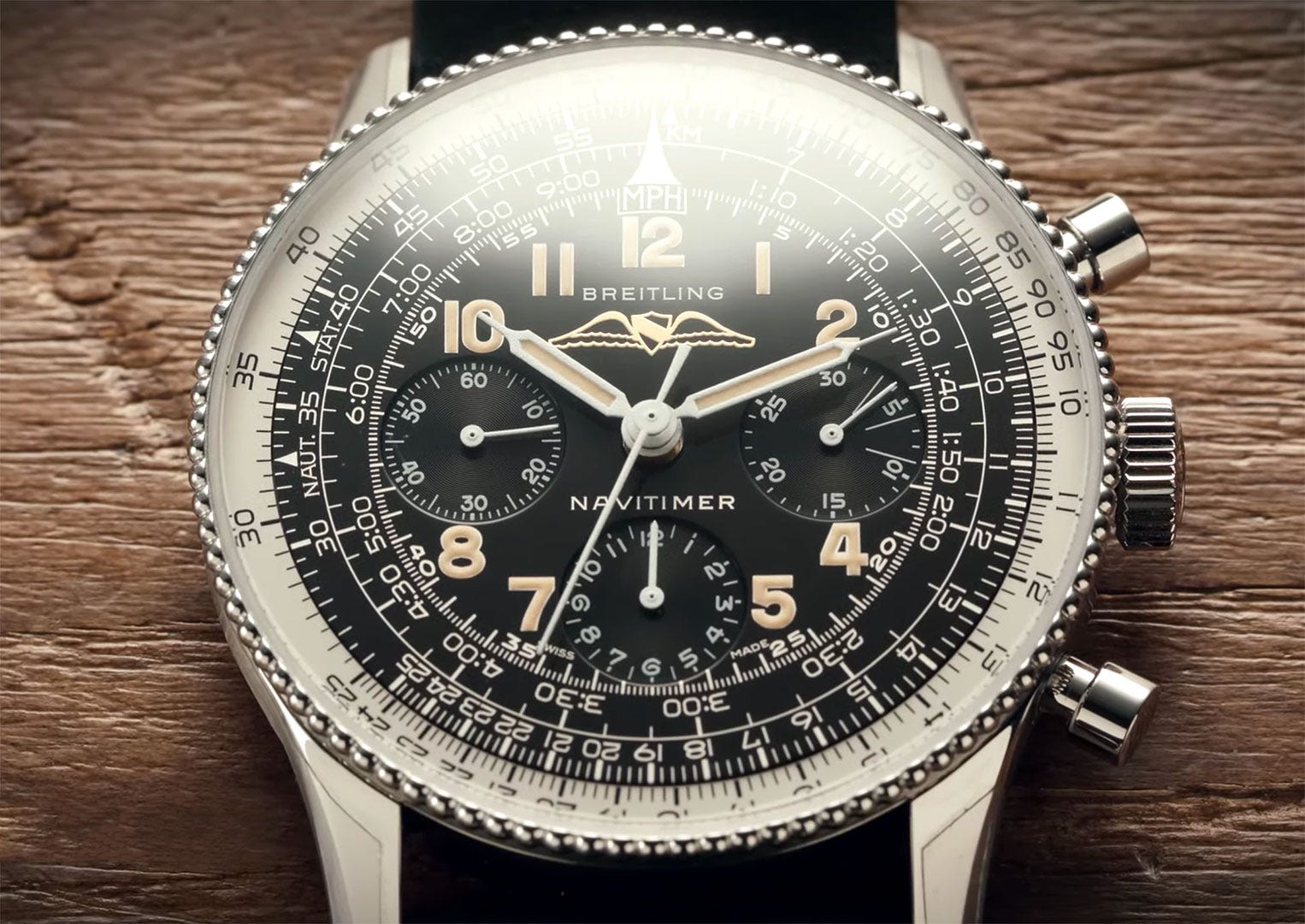 Since 2009, Breitling has used in-house movements for its watches. This Navitimer uses the in-house calibre B09
